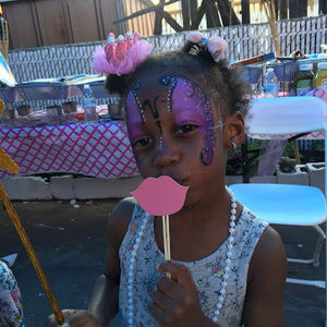 Meet your Posher, Alyson